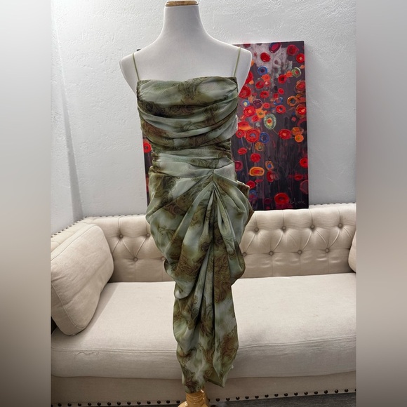 NWT Pretty Little Thing GREEN PRINT CHIFFON RUCHED DRAPE MIDI DRESS 2 - Picture 3 of 10
